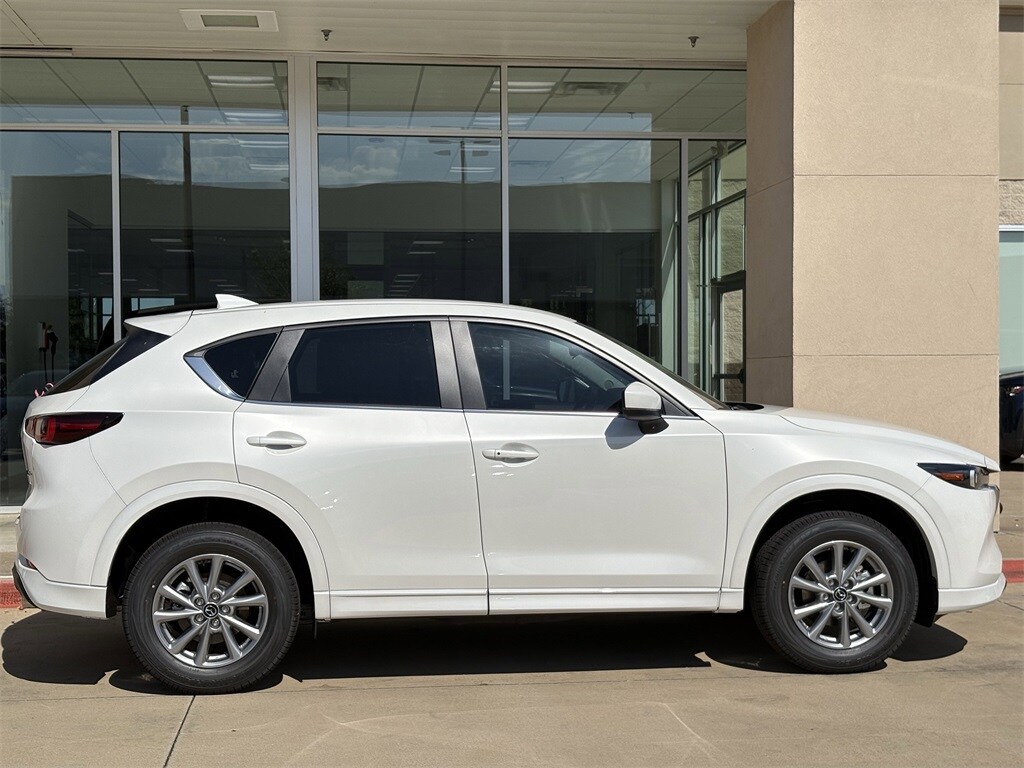 2025 Mazda CX-5 2.5 Select photo 3