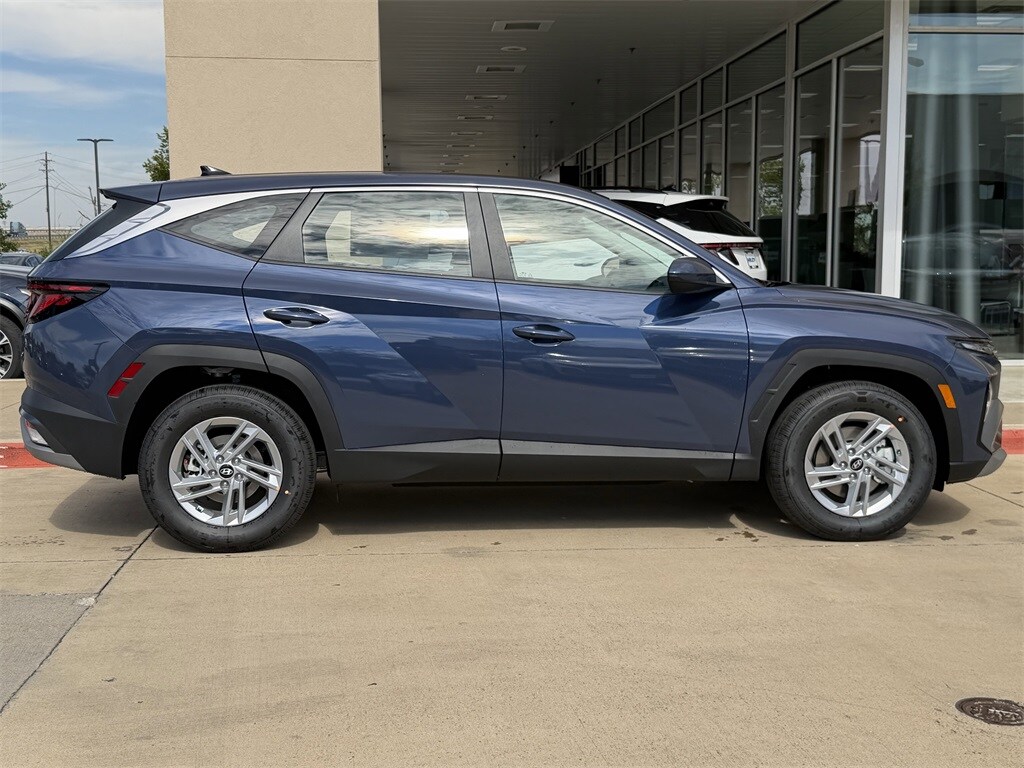 New 2026 Hyundai Tucson SE SUV