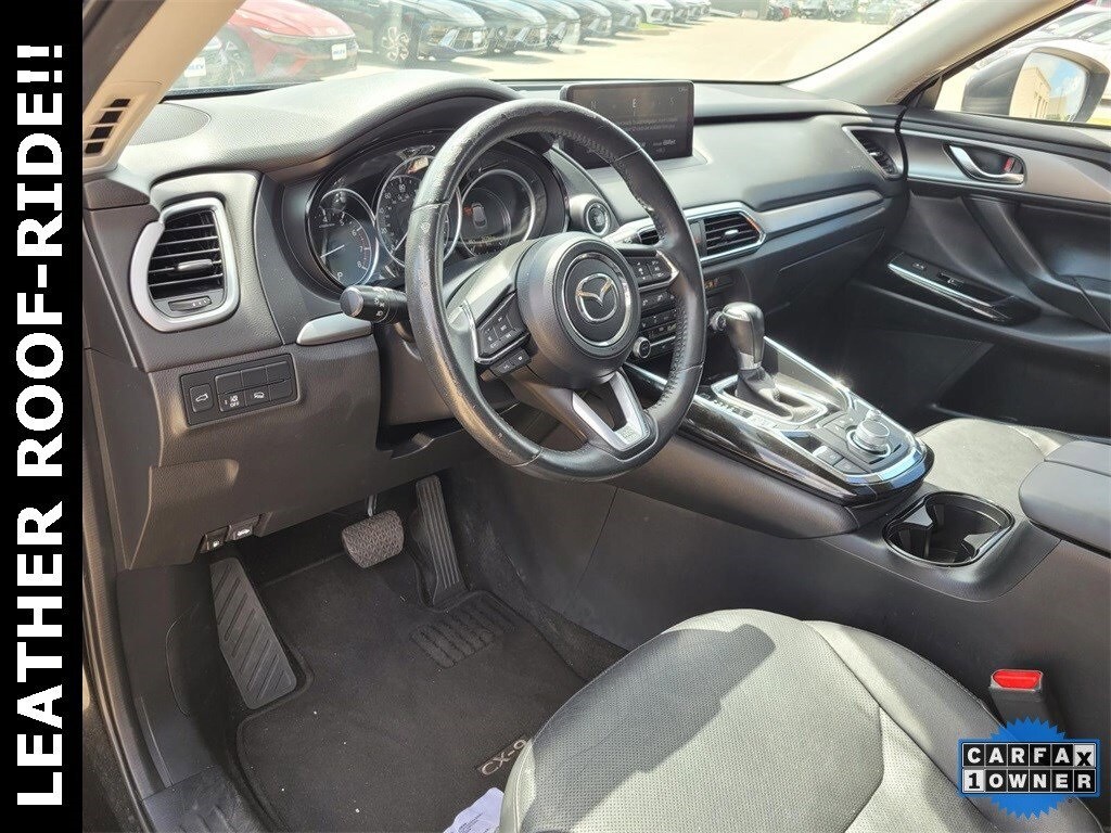 2023 Mazda CX-9 Touring photo 3