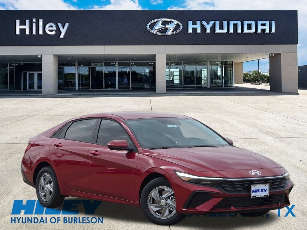 New 2026 Hyundai Elantra SE Sedan