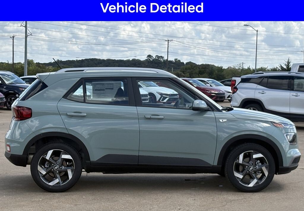 New 2025 Hyundai Venue Limited SUV