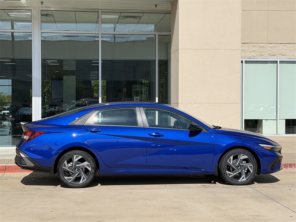 New 2025 Hyundai Elantra SEL Sport Sedan