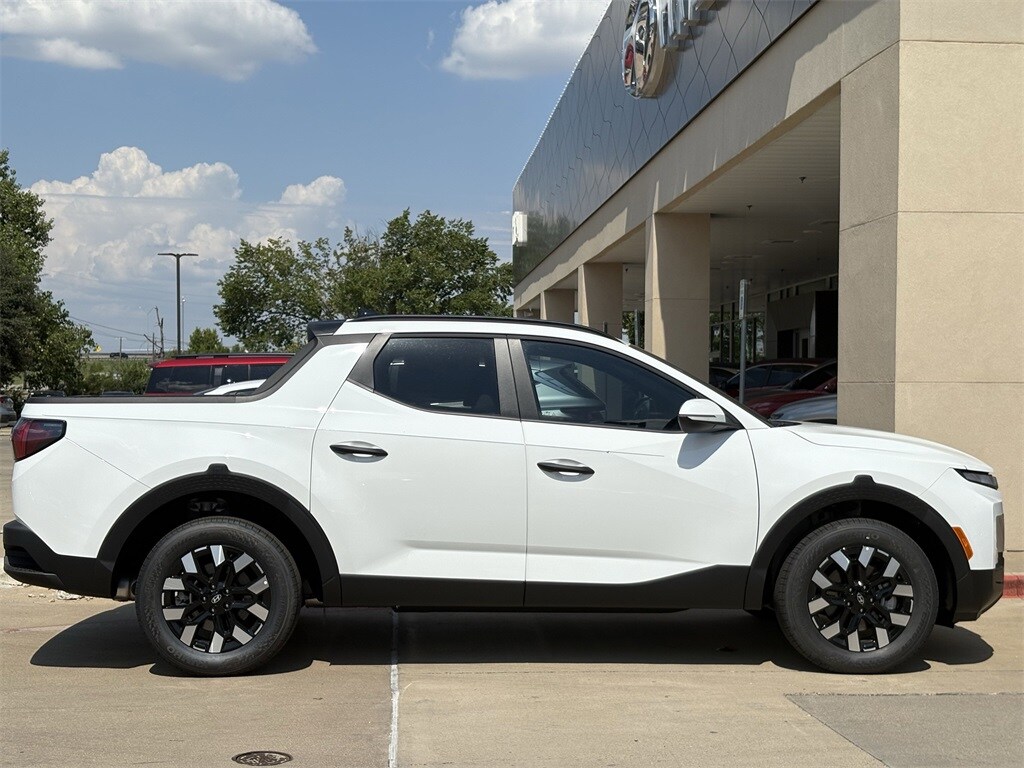 2025 Hyundai Santa Cruz SEL photo 2
