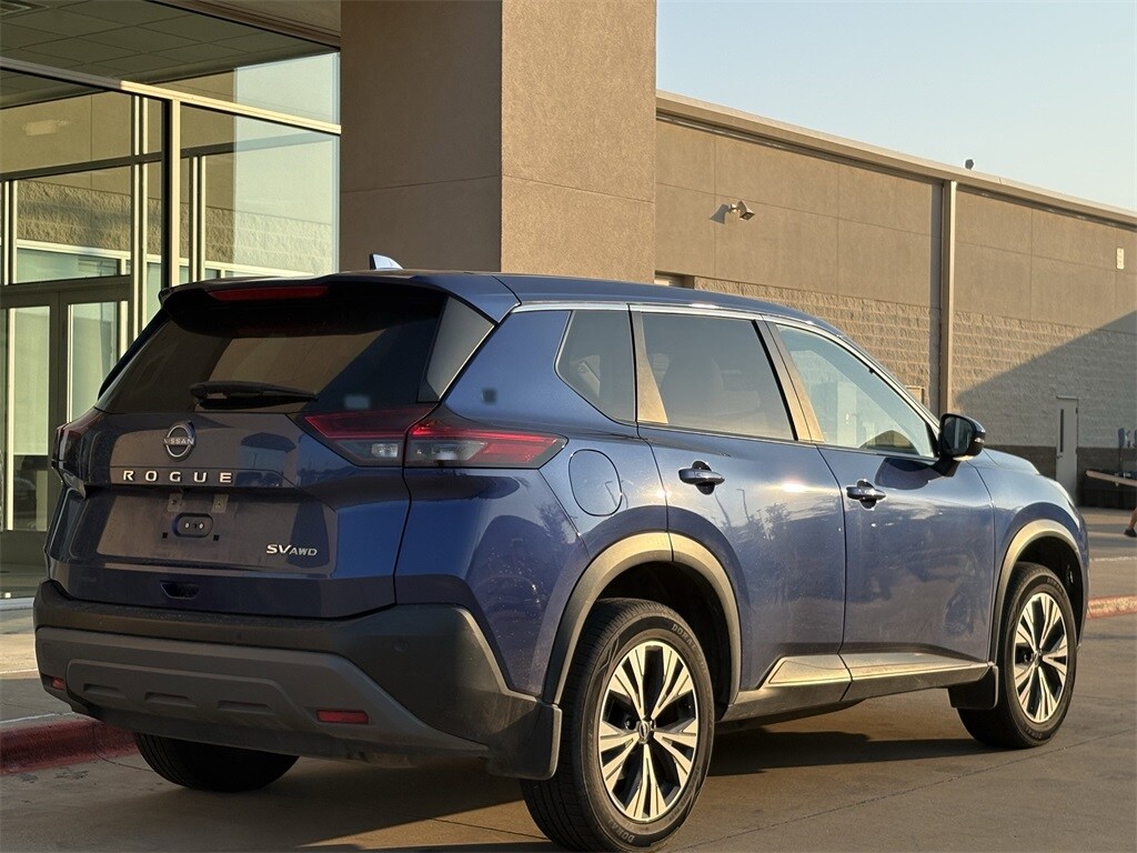 2023 Nissan Rogue SV photo 2