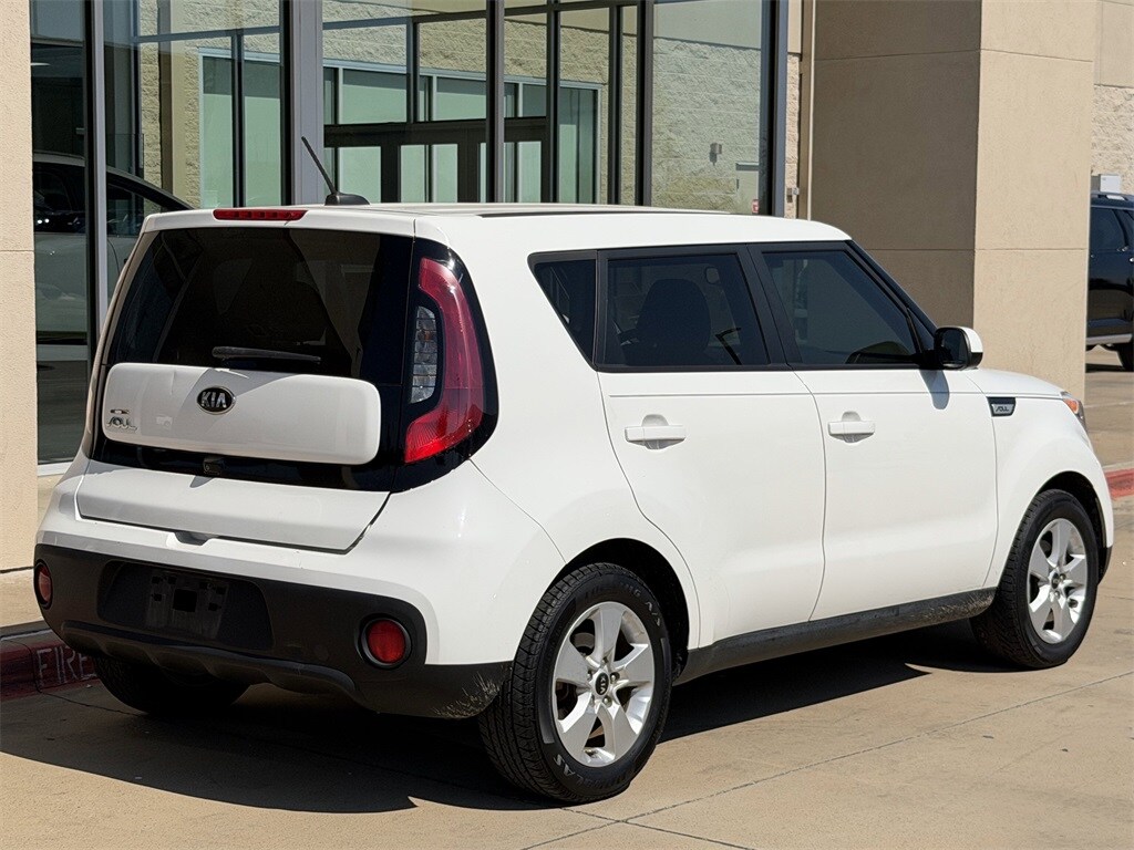 2019 Kia Soul Base photo 2