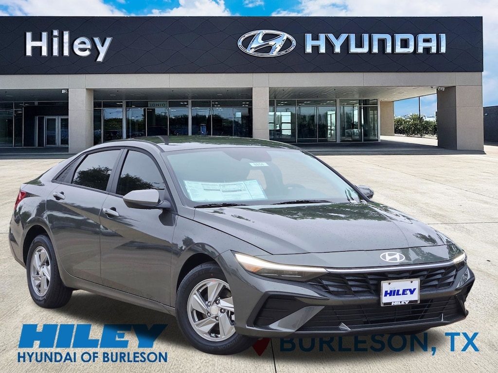 New 2026 Hyundai Elantra SE Sedan