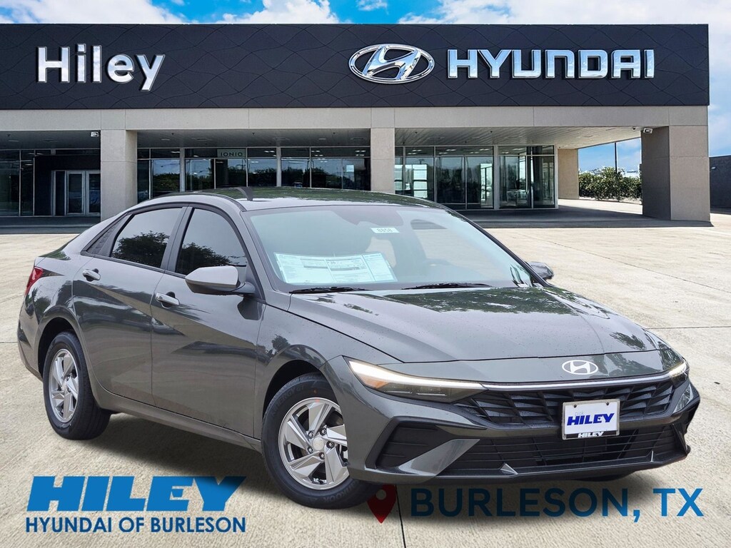 New 2026 Hyundai Elantra SE Sedan