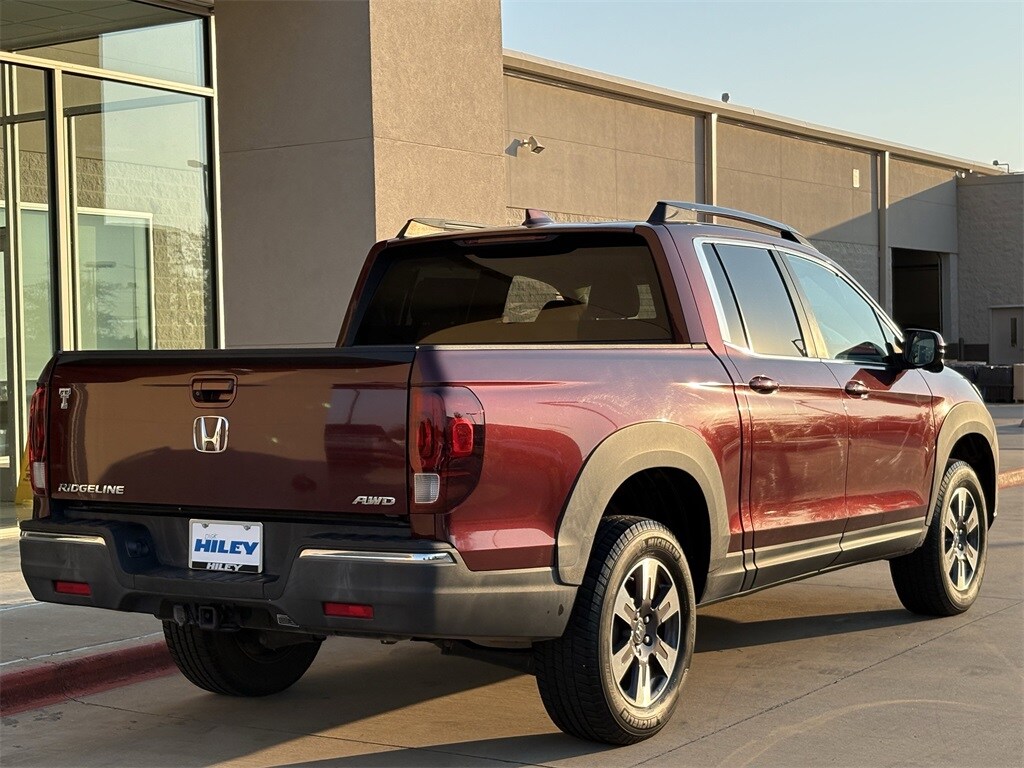 2018 Honda Ridgeline RTL-T photo 3