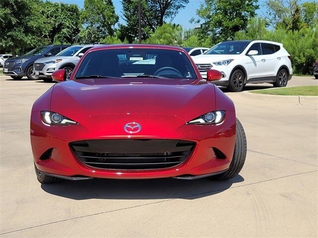 2025 Mazda MX-5 Miata Miata RF Grand Touring photo 2
