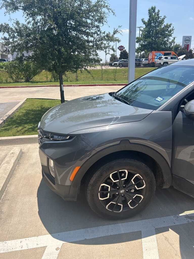 2022 Hyundai Santa Cruz SEL photo 2