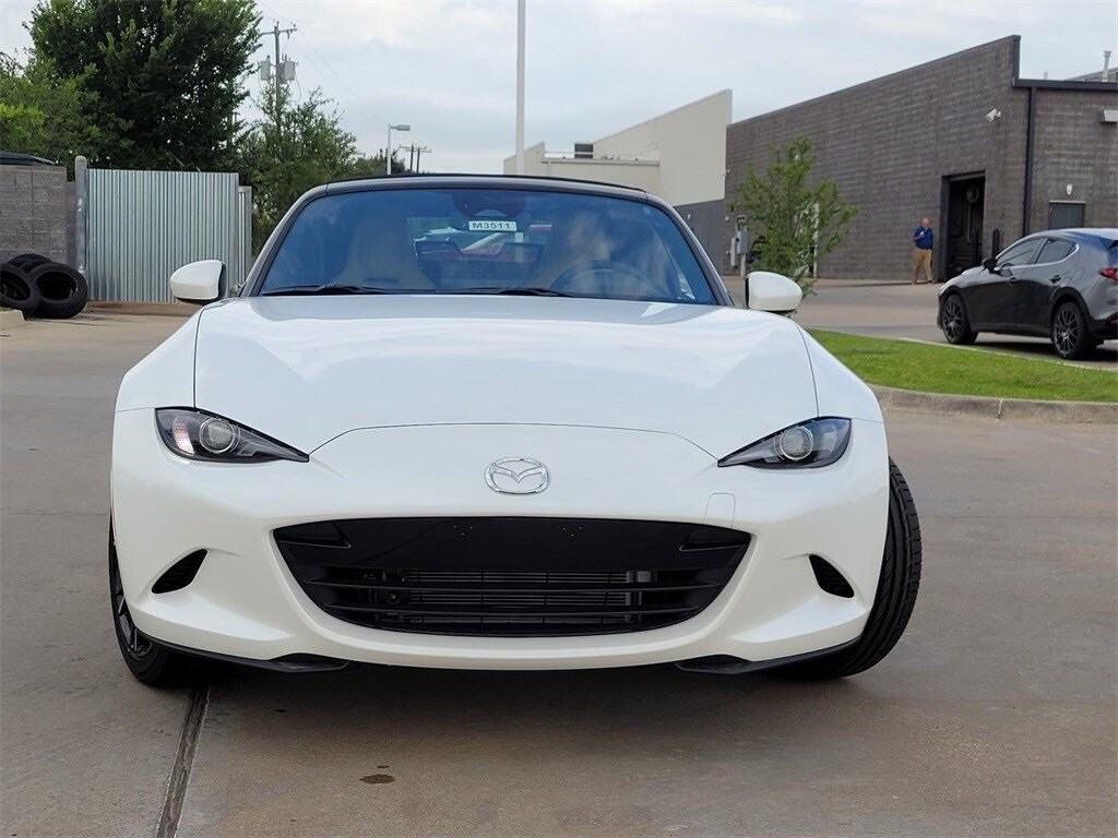 2025 Mazda MX-5 Miata Miata Grand Touring photo 2