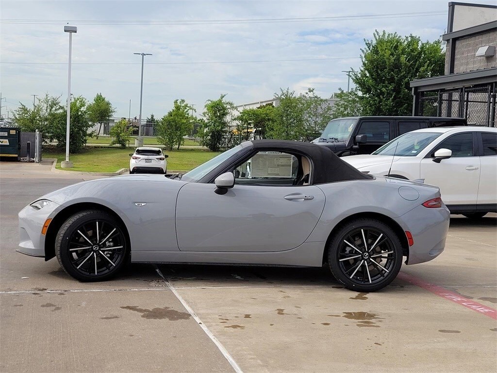 2025 Mazda MX-5 Miata Miata Grand Touring photo 4