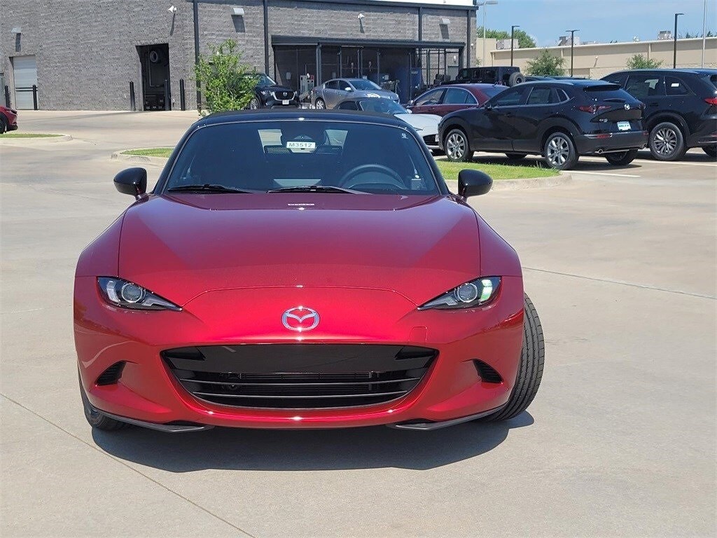 2025 Mazda MX-5 Miata Miata Sport photo 2