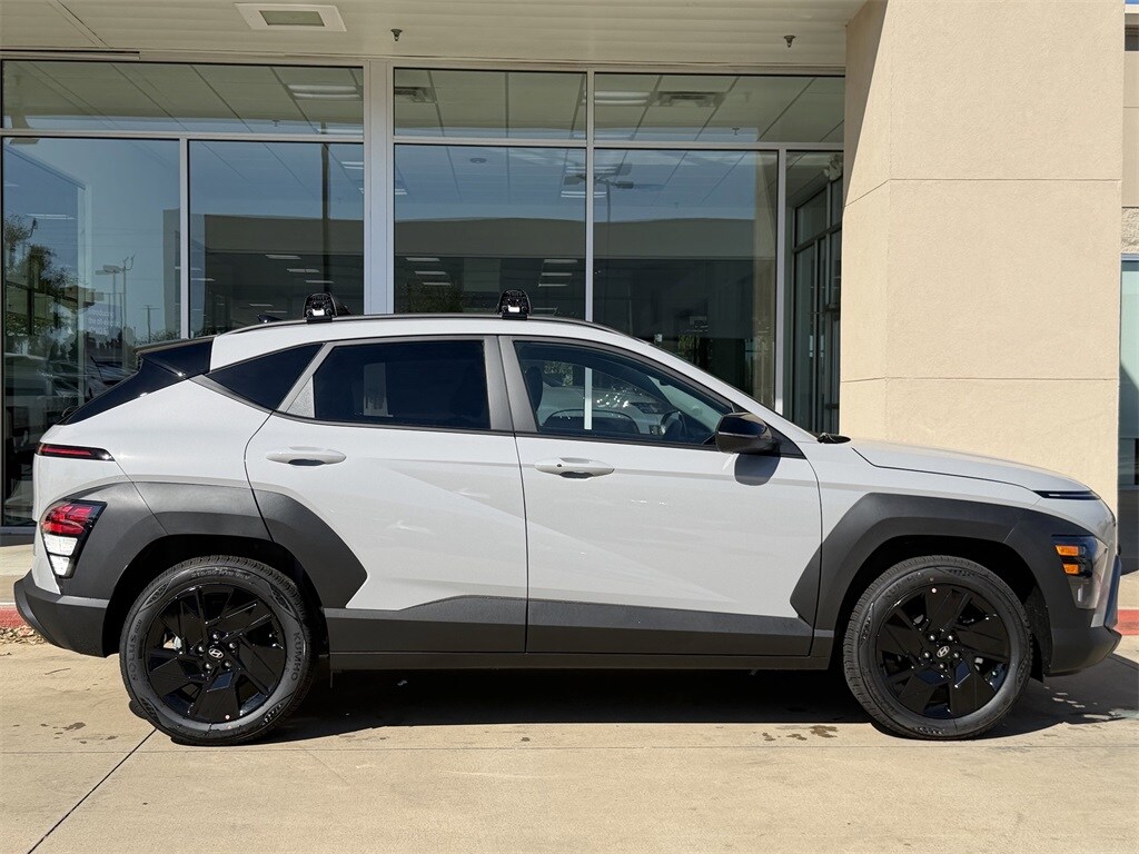 2026 Hyundai Kona SEL photo 3