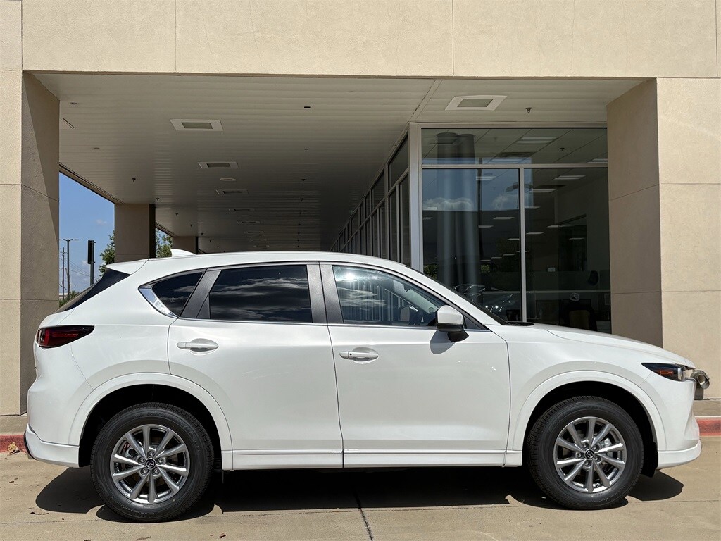 2025 Mazda CX-5 2.5 Select photo 3