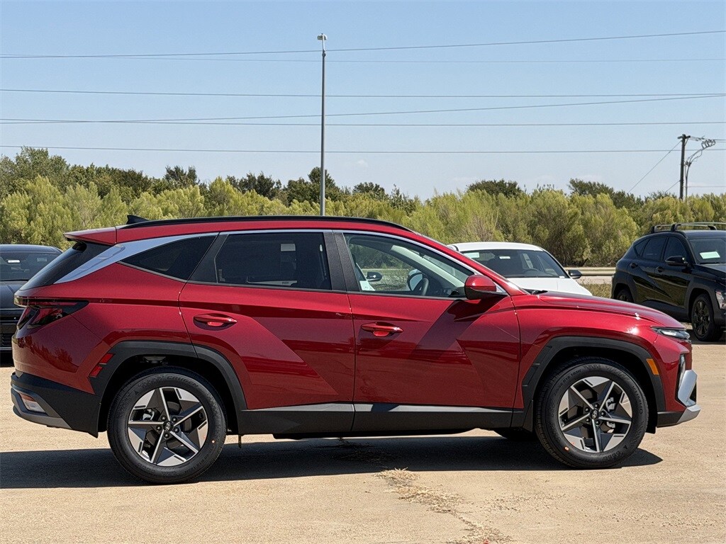 2026 Hyundai Tucson SEL photo 2