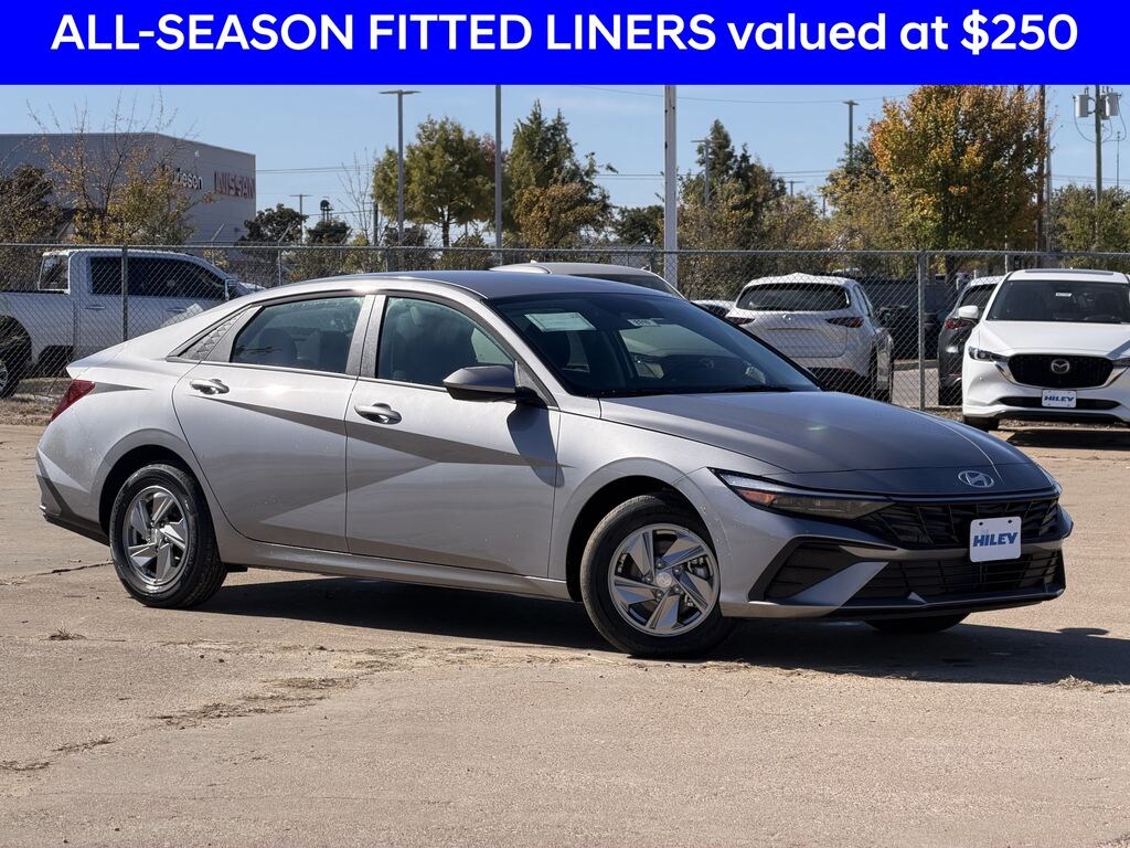 New 2026 Hyundai Elantra SE Sedan