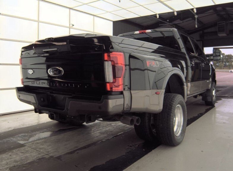 2019 Ford F-350 King Ranch photo 2