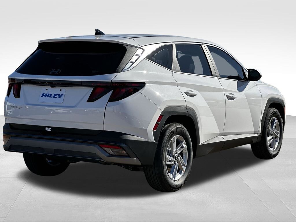 New 2026 Hyundai Tucson SE SUV
