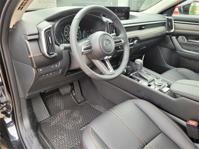 2025 Mazda CX-50 Premium Plus photo 4
