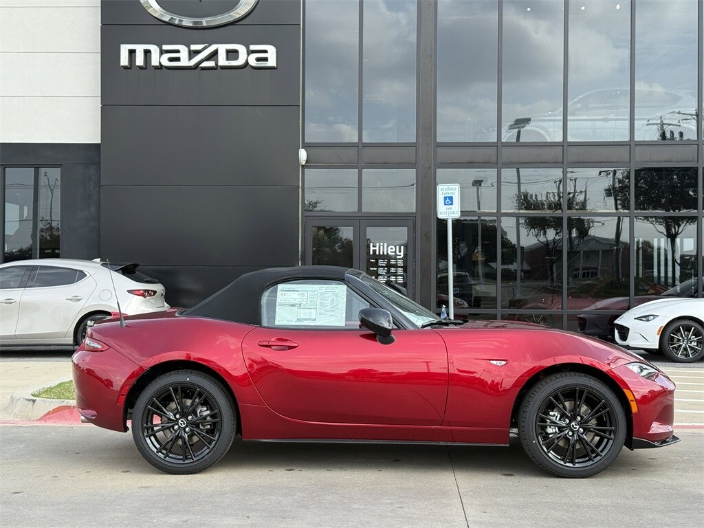 2025 Mazda MX-5 Miata Miata photo 3