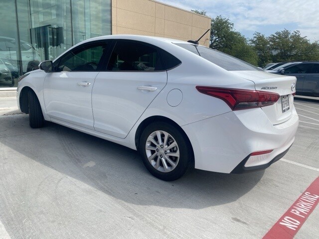 2022 Hyundai Accent SEL photo 4