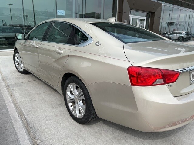 2015 Chevrolet Impala 2LT photo 2