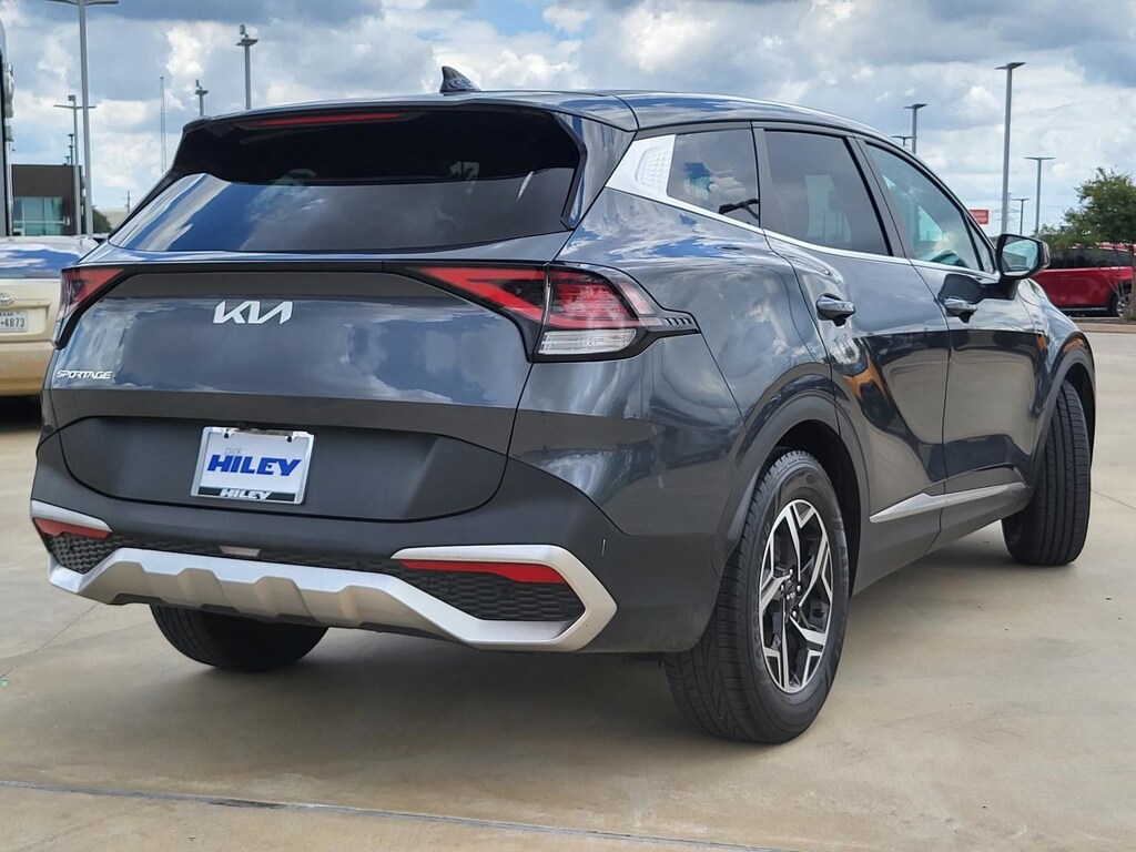 Used 2023 Kia Sportage LX SUV