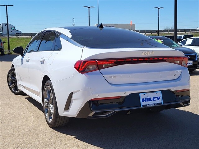 2024 Kia K5 EX photo 3