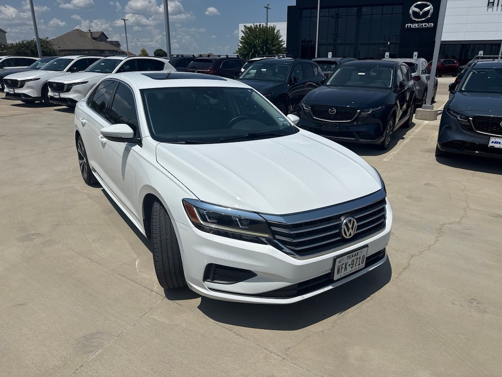 Used 2022 Volkswagen Passat 2.0T SE Sedan