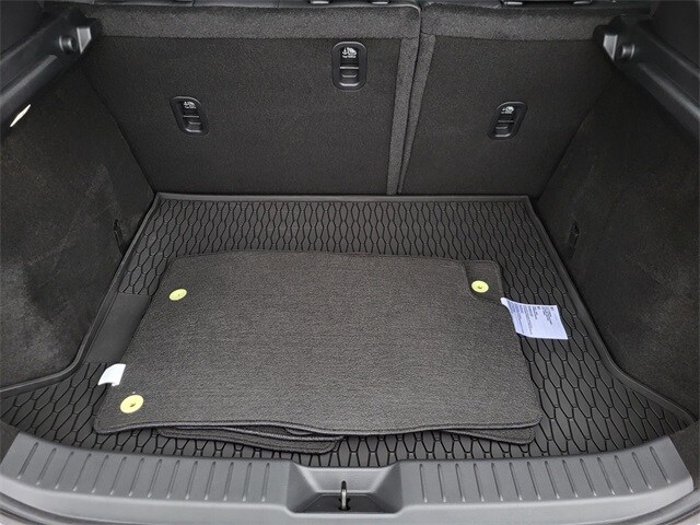 2025 Mazda CX-30 Premium - Photo 9