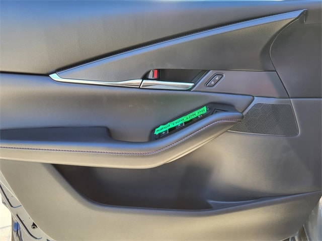 2025 Mazda CX-30 Carbon Edition - Photo 15