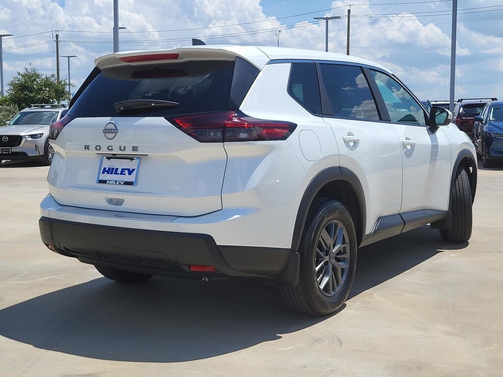 Used 2026 Nissan Rogue SV SUV