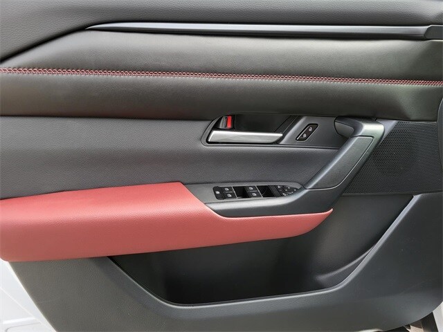 2025 Mazda CX-50 Premium - Photo 17