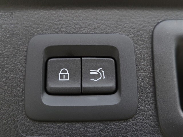 2025 Mazda CX-50 Preferred - Photo 10