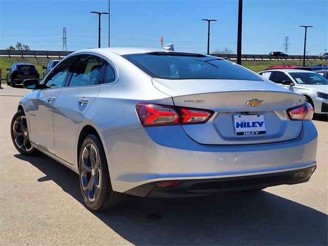 2022 Chevrolet Malibu 1LT photo 3