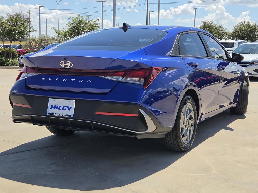 Used 2024 Hyundai Elantra SEL Sedan