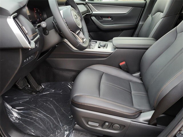 2025 Mazda CX-70 Premium Package - Photo 17