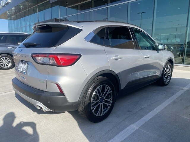 2020 Ford Escape SEL photo 2