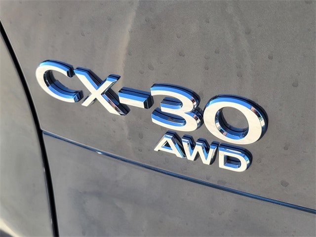 2025 Mazda CX-30 Carbon Edition - Photo 5