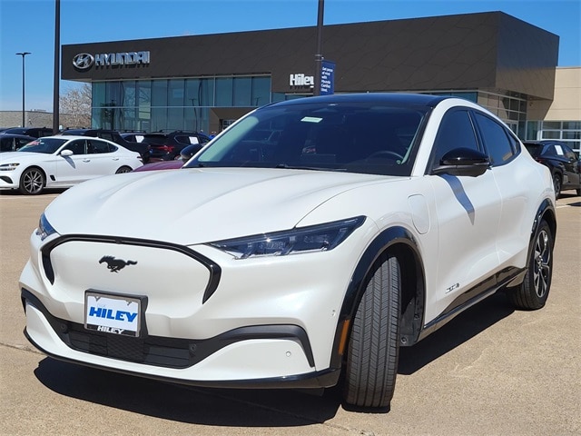 Used 2022 Ford Mustang Mach-E Premium AWD with VIN 3FMTK3SS7NMA20771 for sale in Arlington, TX