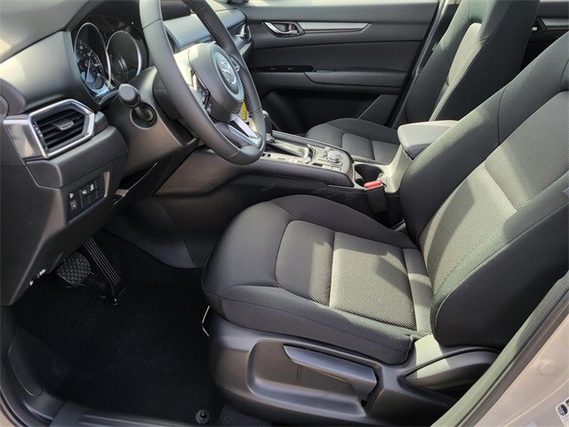 2025 Mazda CX-5 S - Photo 14