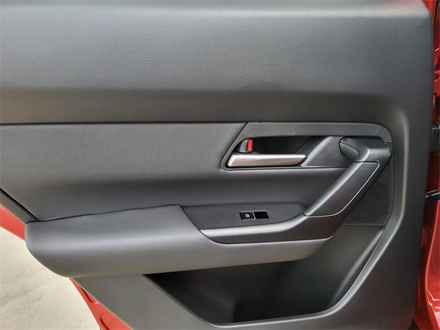 2025 Mazda CX-50 Preferred - Photo 11