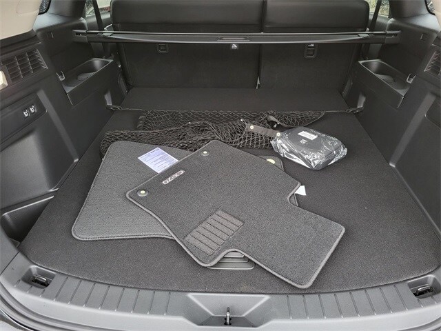 2025 Mazda CX-70 Premium Package - Photo 10