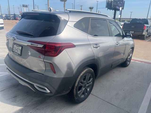 2021 Kia Seltos S photo 3