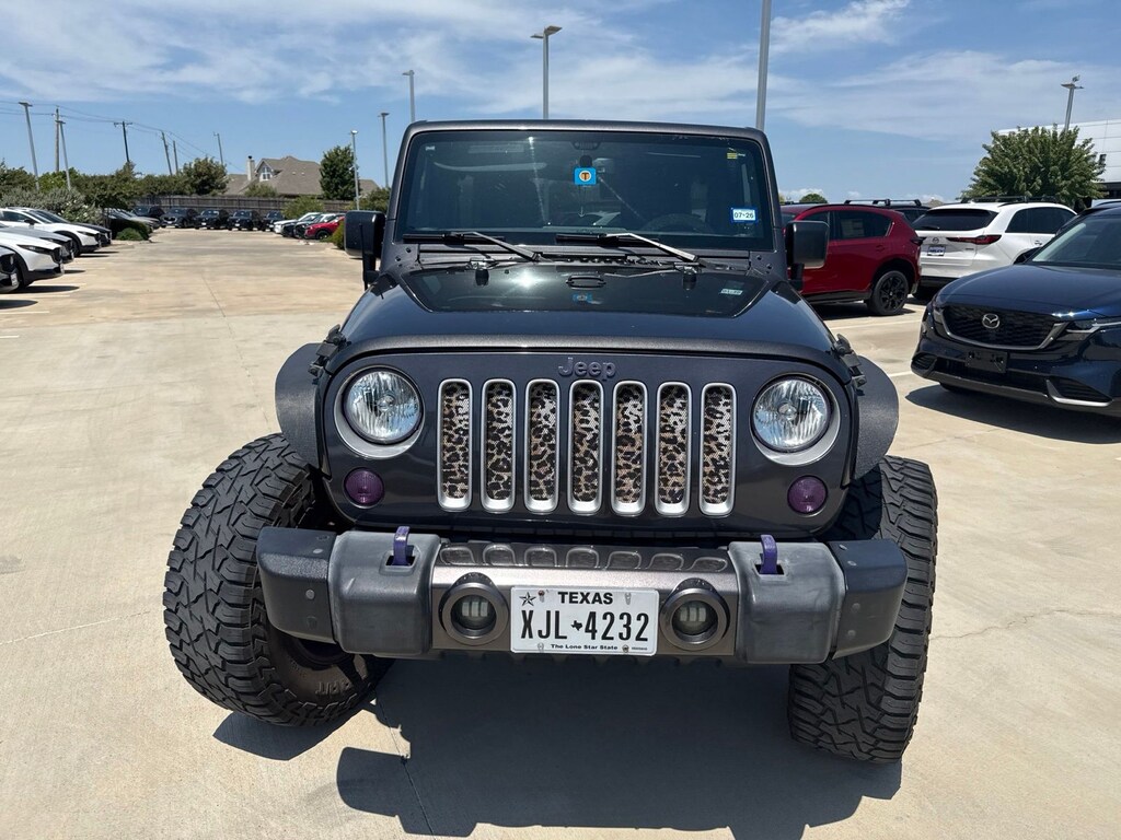 Used 2016 Jeep Wrangler Unlimited Sahara SUV
