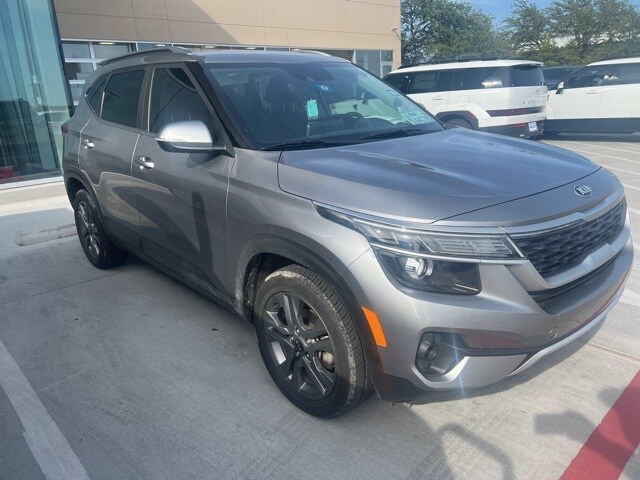 2021 Kia Seltos S photo 2