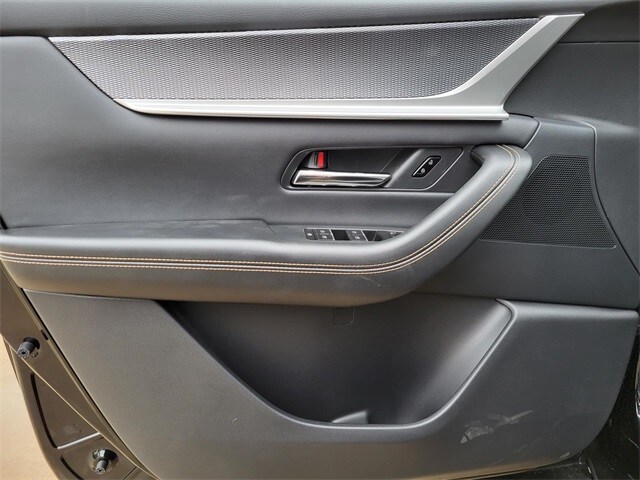 2025 Mazda CX-70 Premium Package - Photo 16