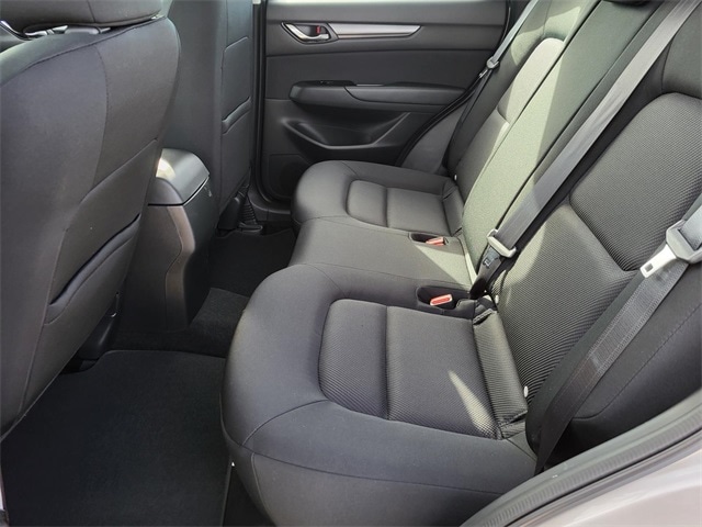 2025 Mazda CX-5 S - Photo 10