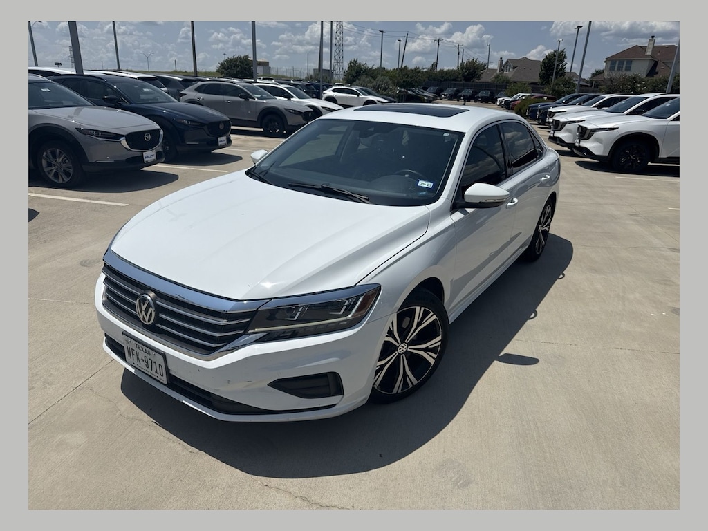 Used 2022 Volkswagen Passat 2.0T SE Sedan